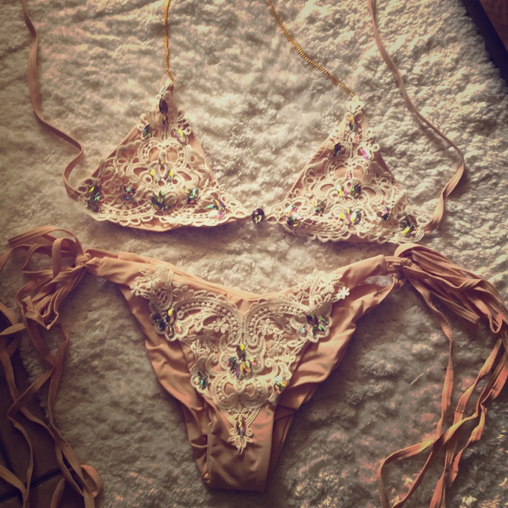 Gorgeous jeweled bikini 👙